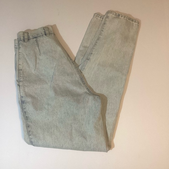 Vintage 80s/90s Bugle Boy Jeans Light Wash High Waist Pleats Tapered - Picture 1 of 9